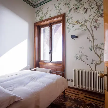 Gaeta Luxury Sleeps 8 Guests *
